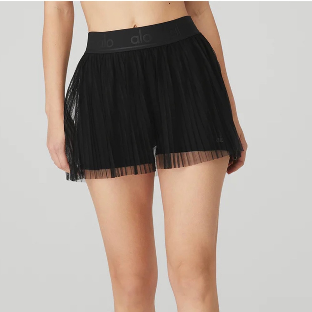 NWT ALO yoga mesh flirty tennis skirt (sold out) large L black skort shorts